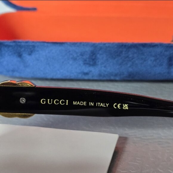 Gucci Vintage Square Sunglasses - Picture 4 of 5